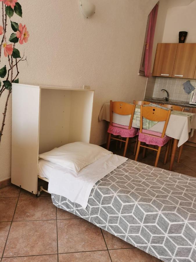 Residence Celeste Mezzegra Bagian luar foto
