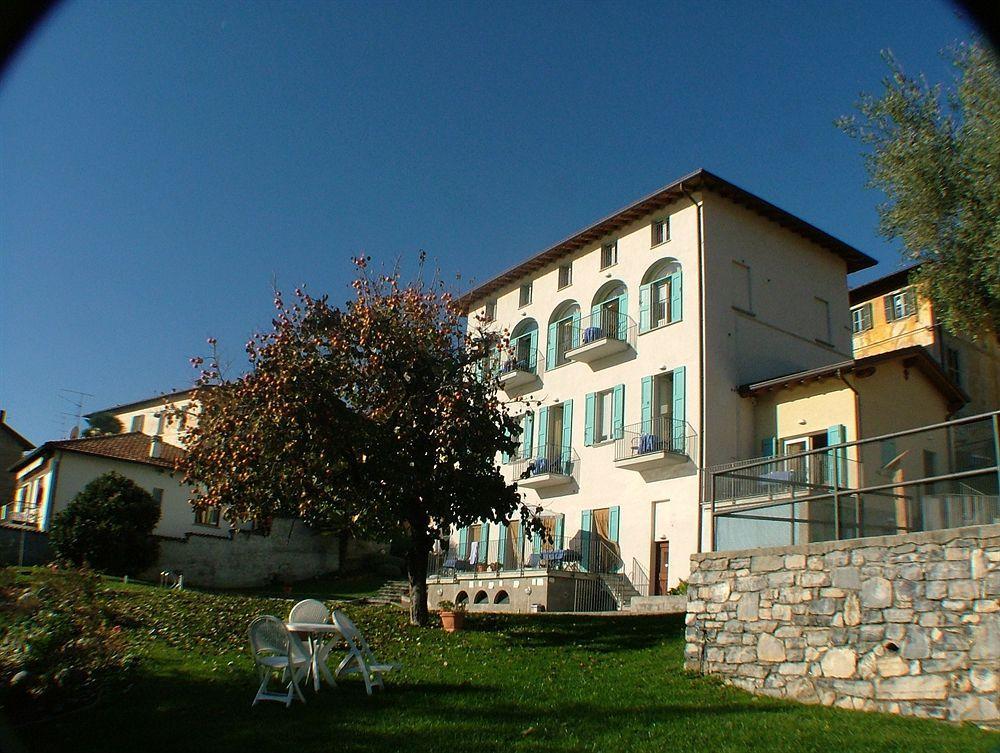 Residence Celeste Mezzegra Bagian luar foto