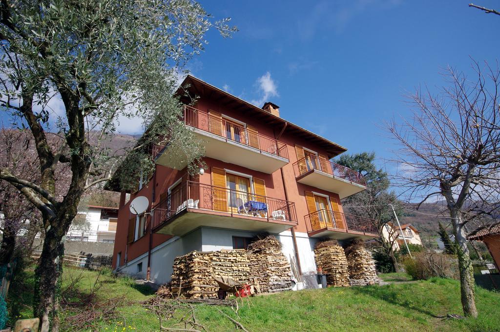 Residence Celeste Mezzegra Bagian luar foto